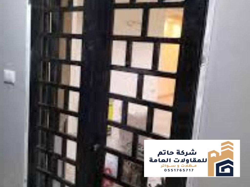صيانة دورية للأبواب والشبابيك